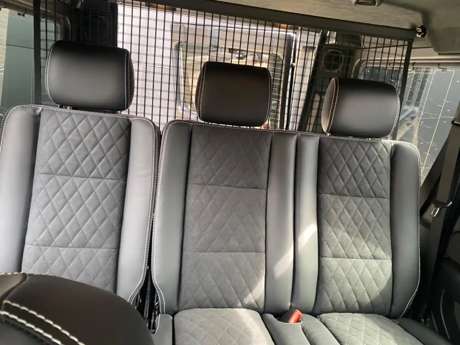 Mercedes-Benz G 500