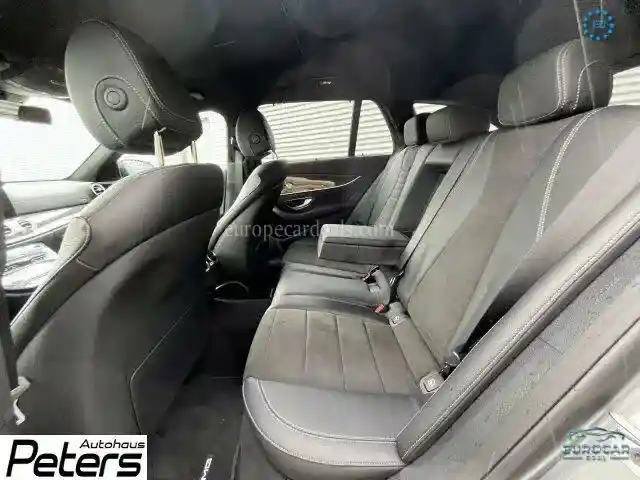 Mercedes-Benz E 400