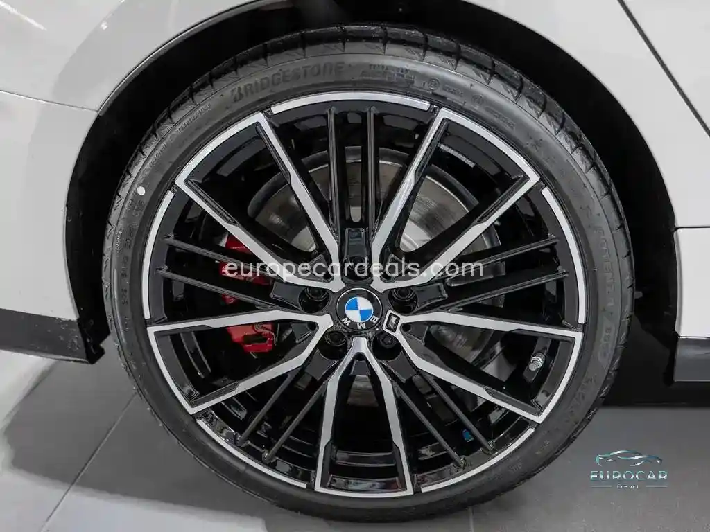 BMW M235