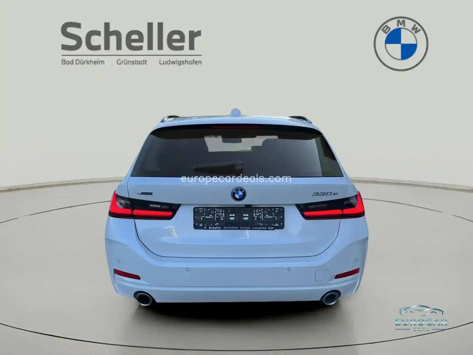 BMW 330
