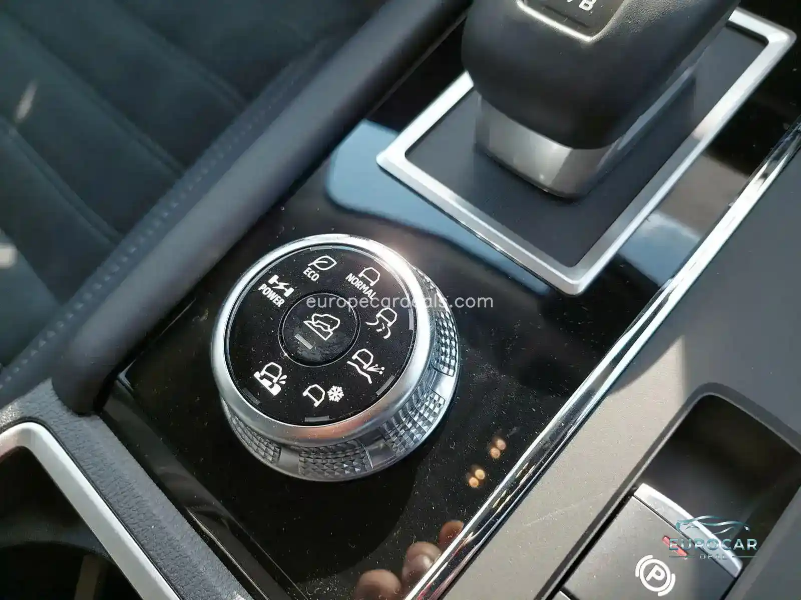 Mitsubishi Plug-in Hybrid Outlander