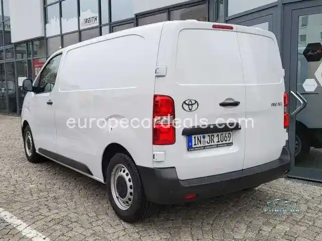 Toyota Proace (Verso)