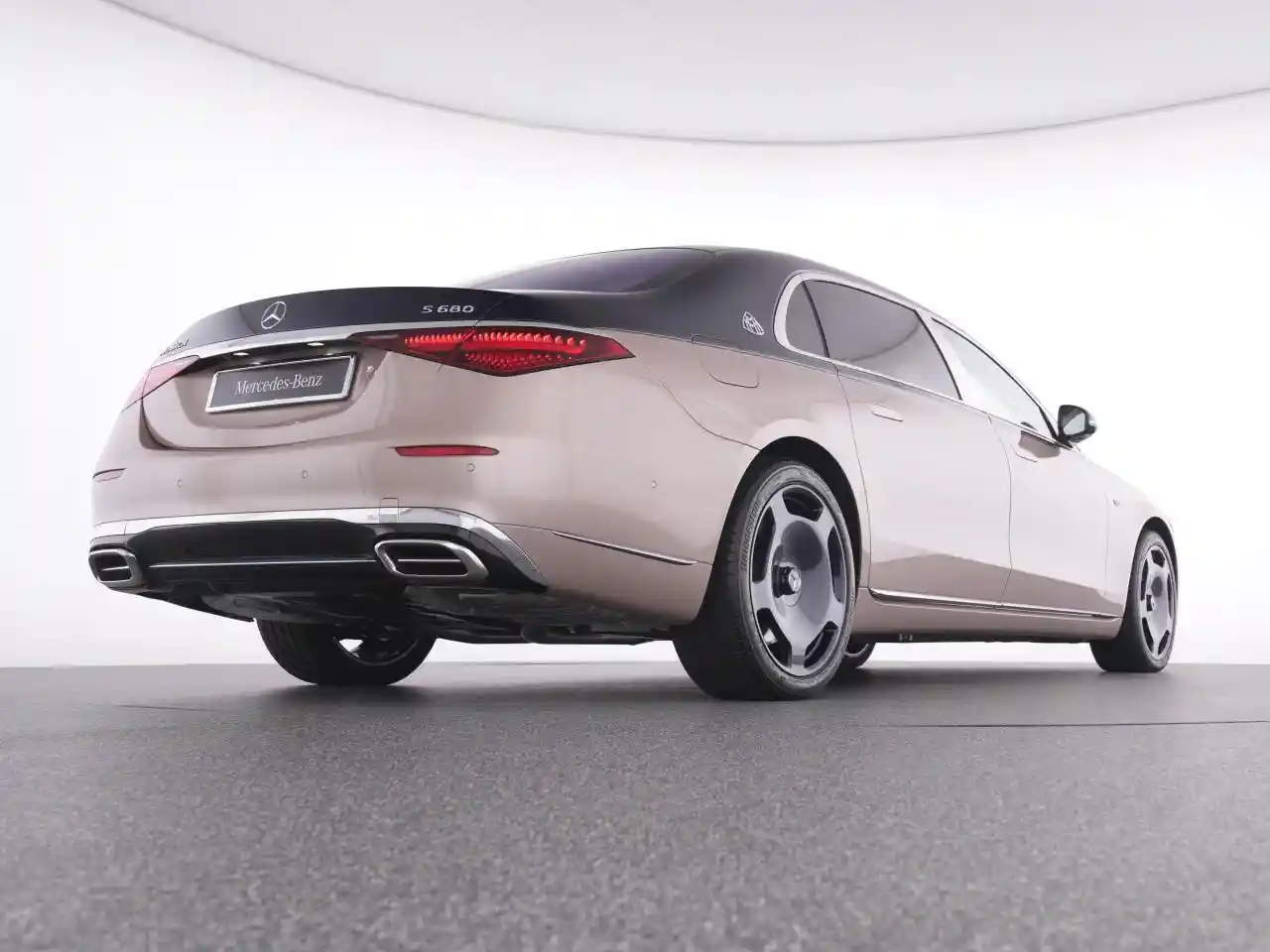 Mercedes-Benz S 680