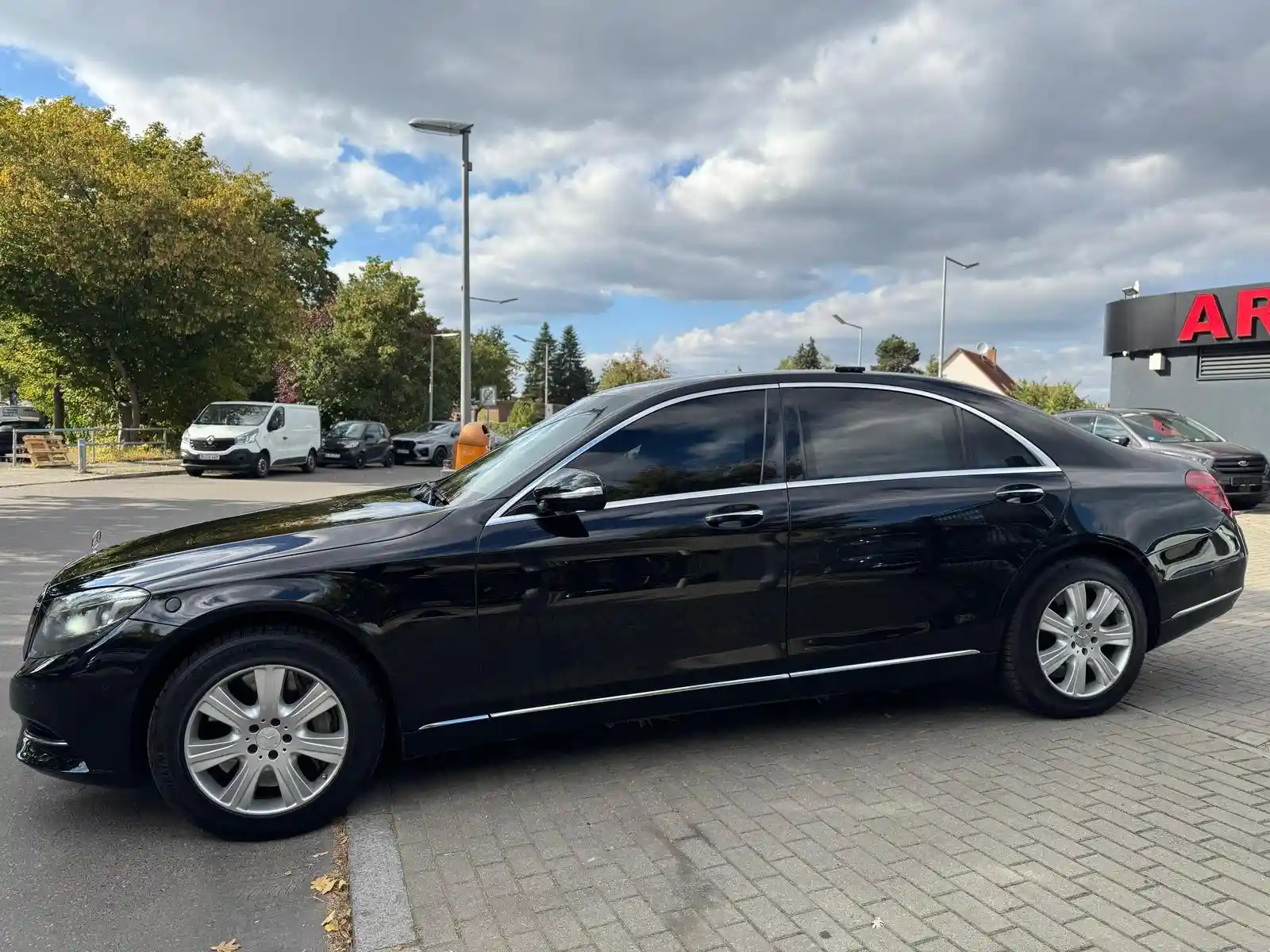 Mercedes-Benz S 600