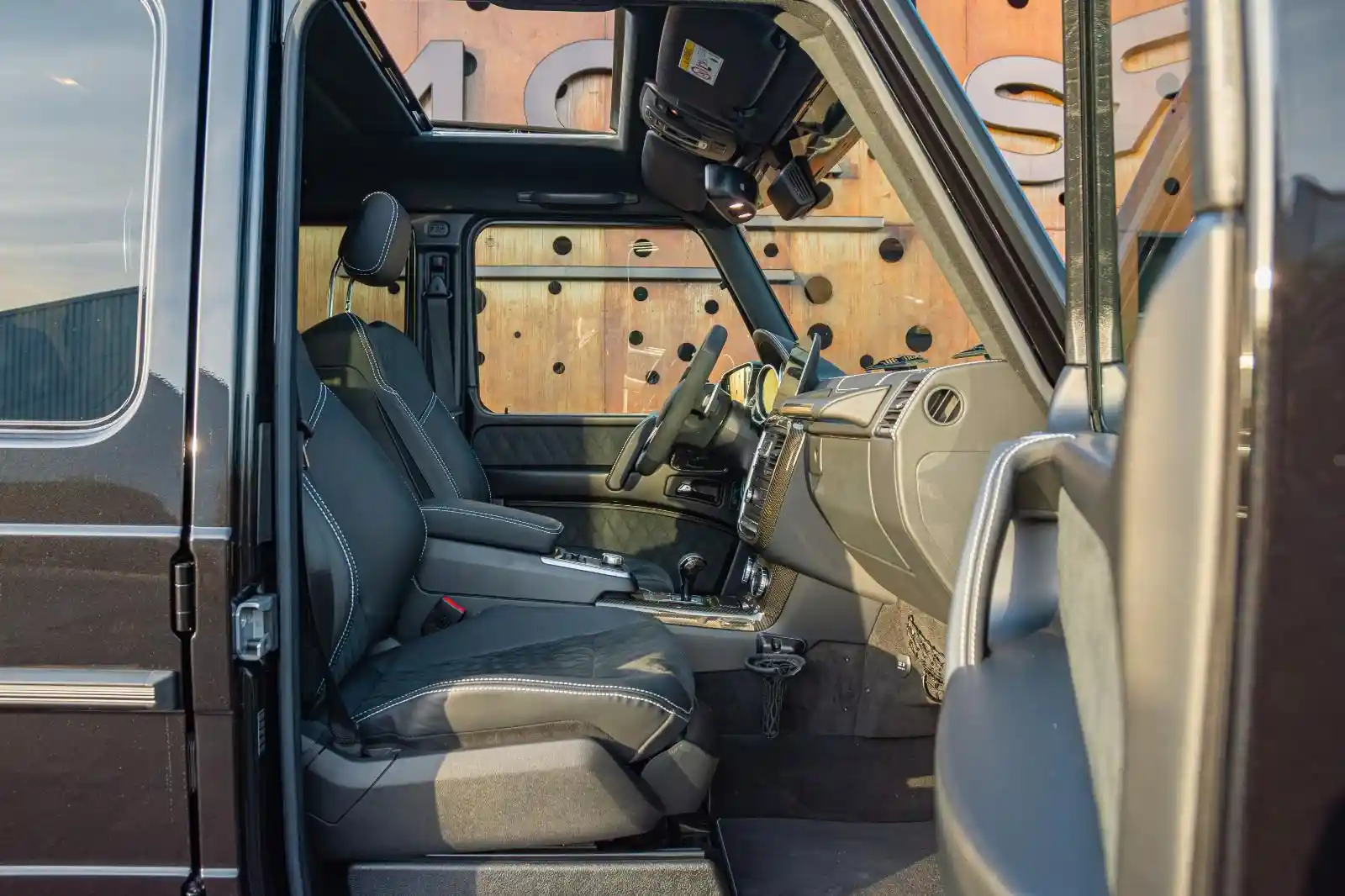Mercedes-Benz G 500