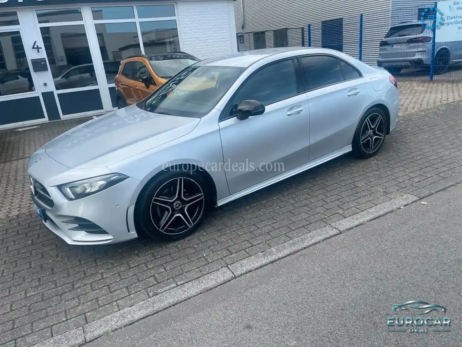 Mercedes-Benz A 180