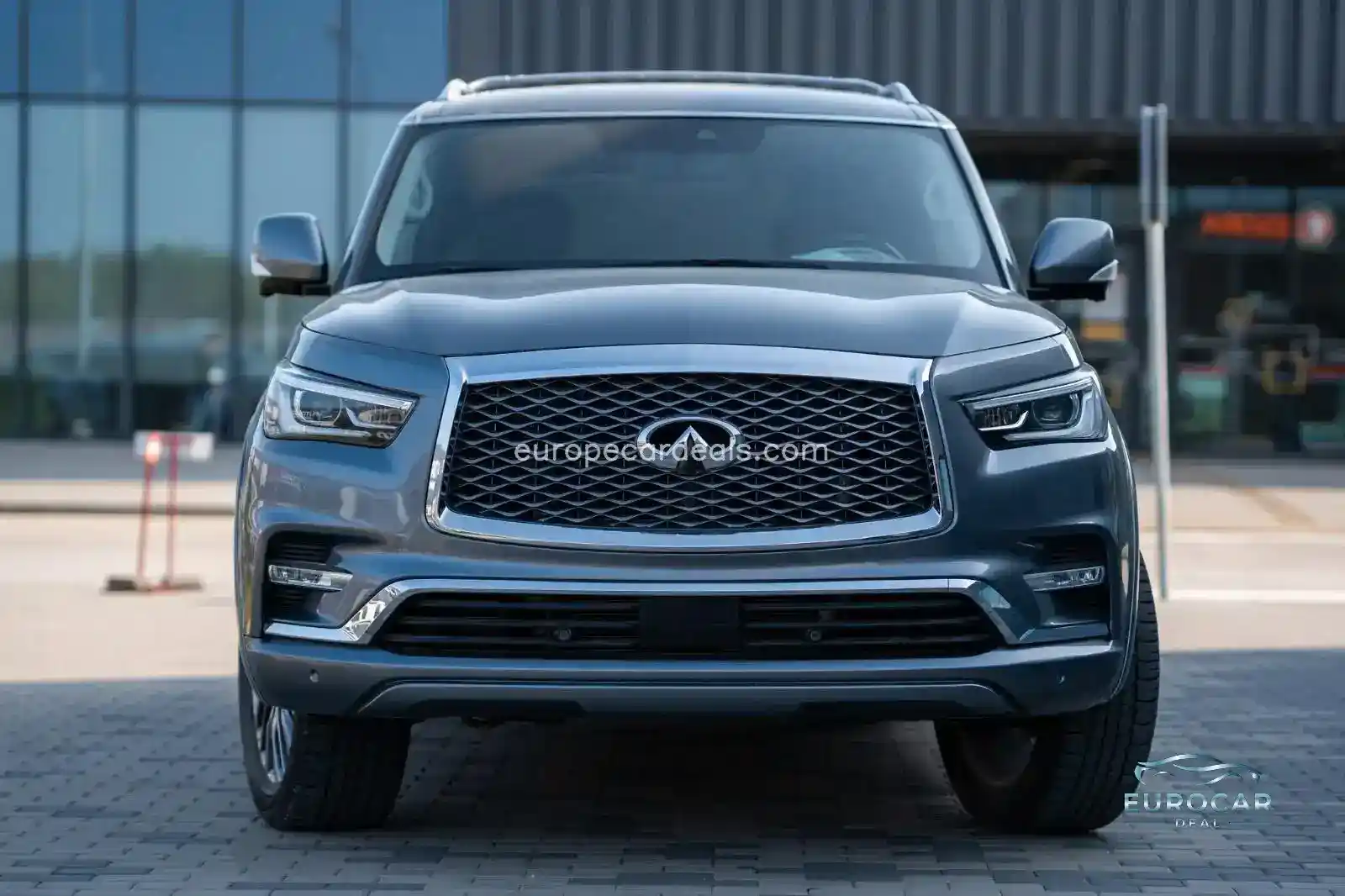 Infiniti QX80