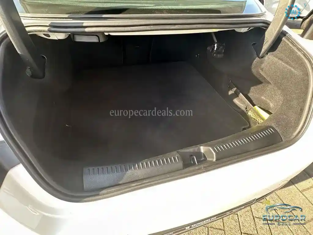 Mercedes-Benz CLA 220