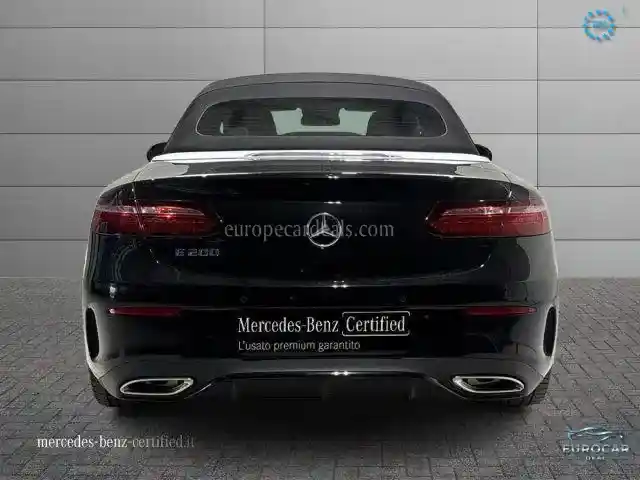 Mercedes-Benz E 200
