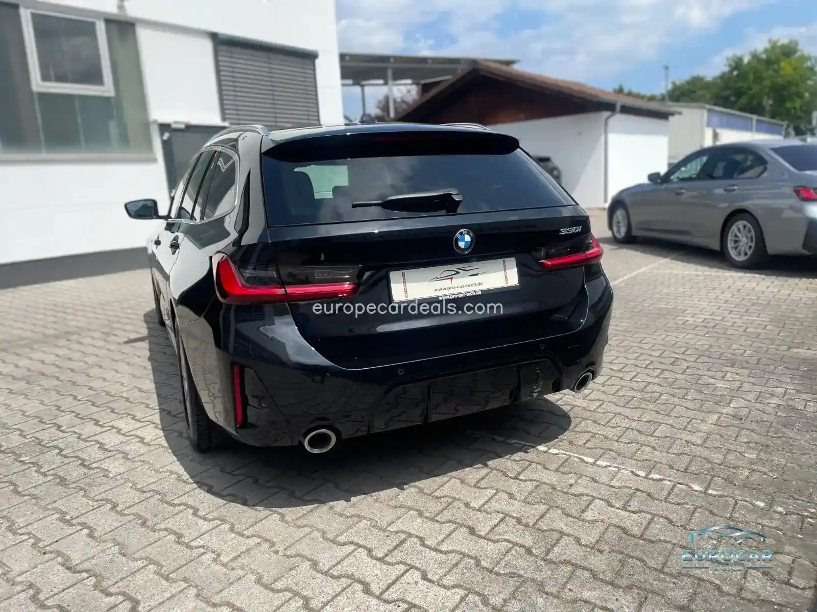 BMW 330