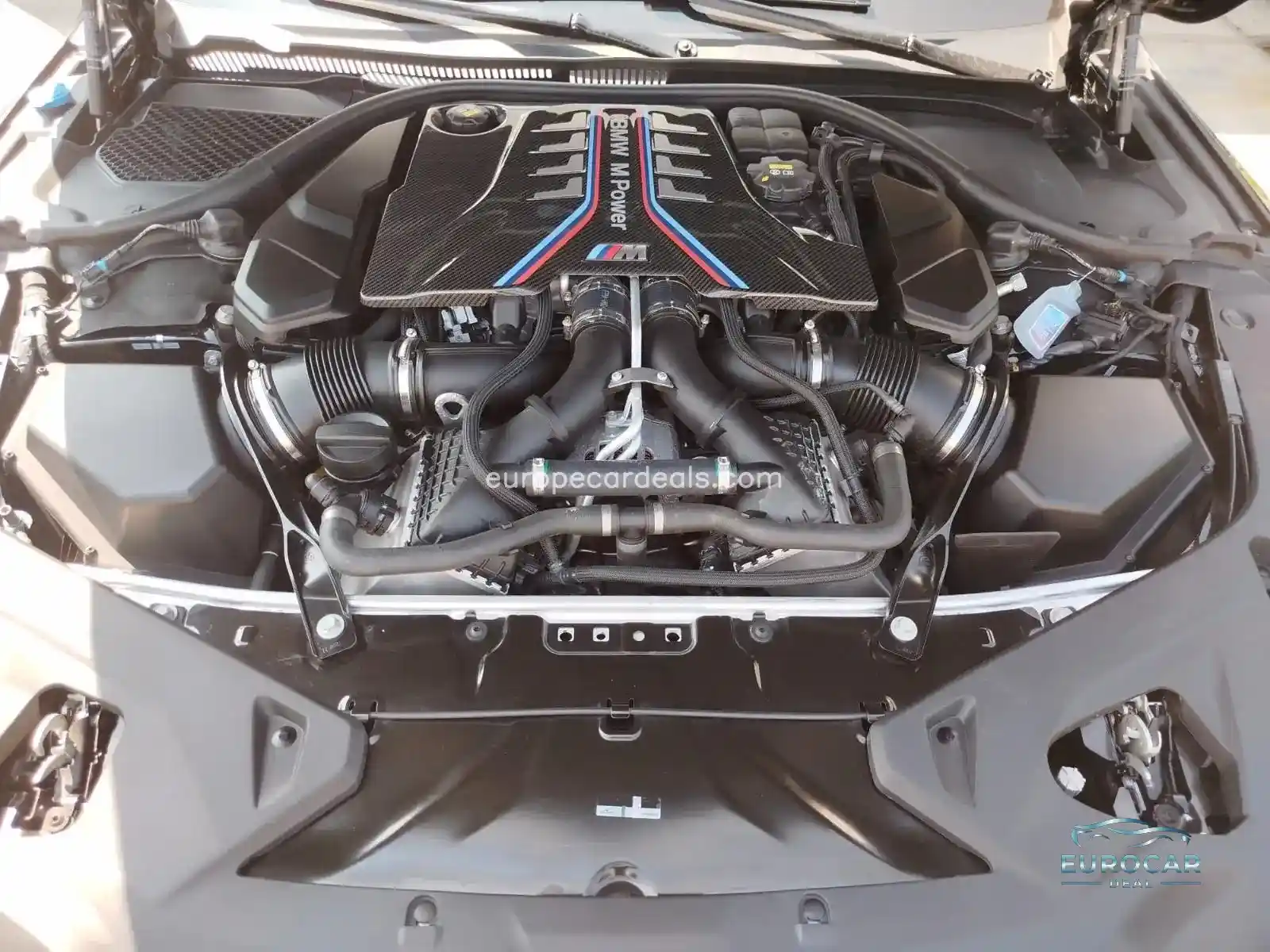 BMW M8