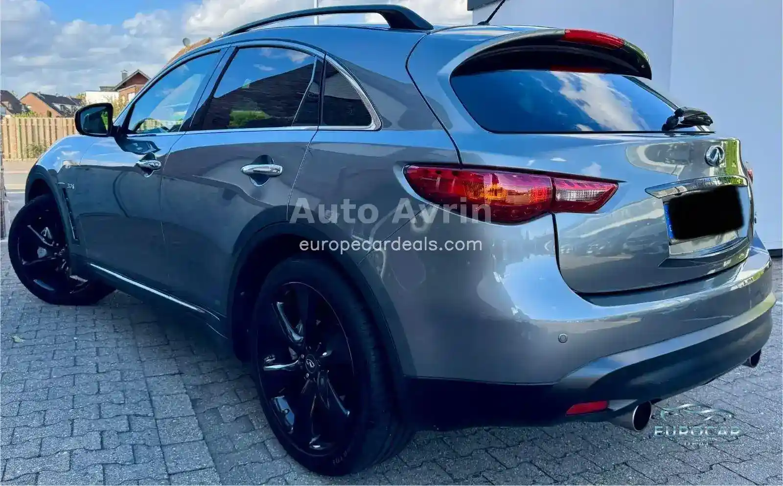 Infiniti QX70