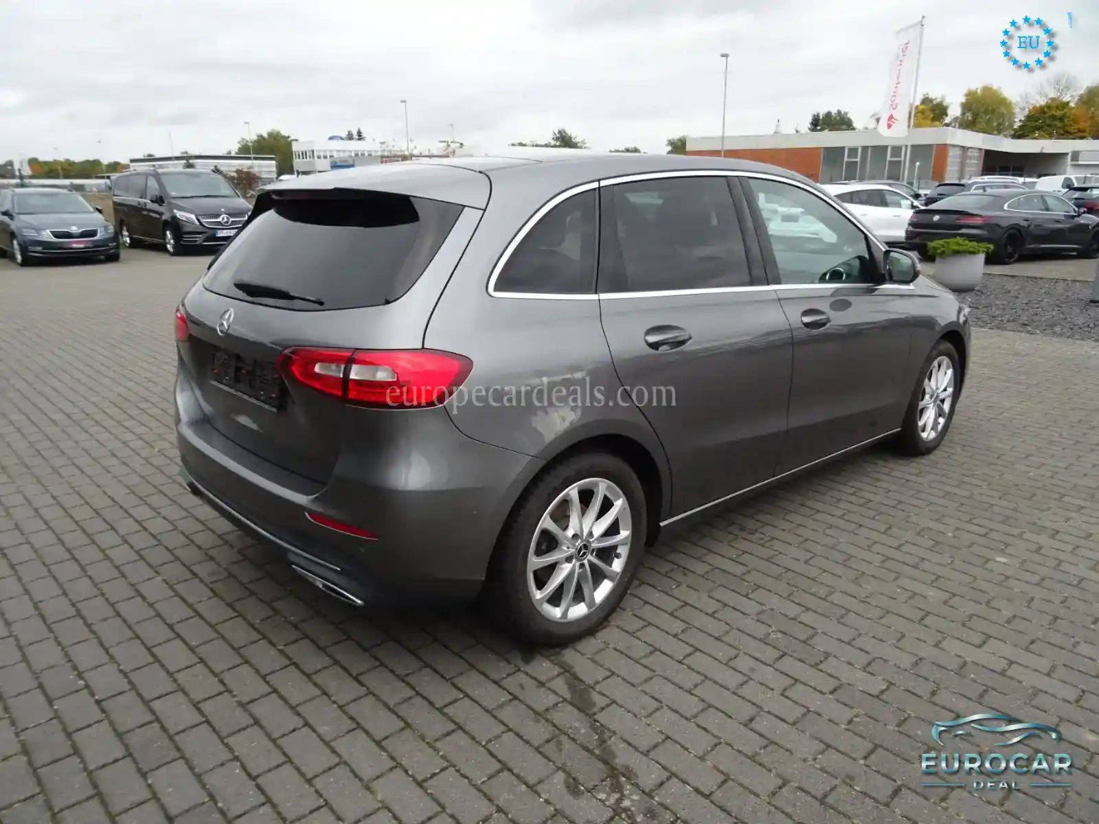 Mercedes-Benz B 180