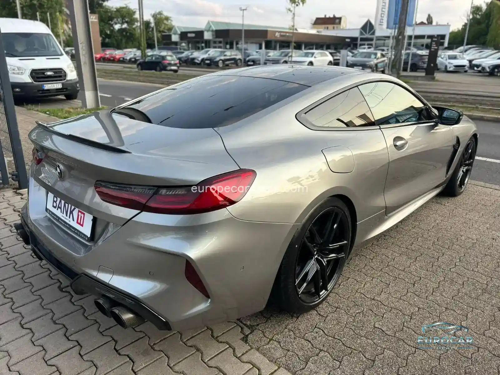 BMW M8