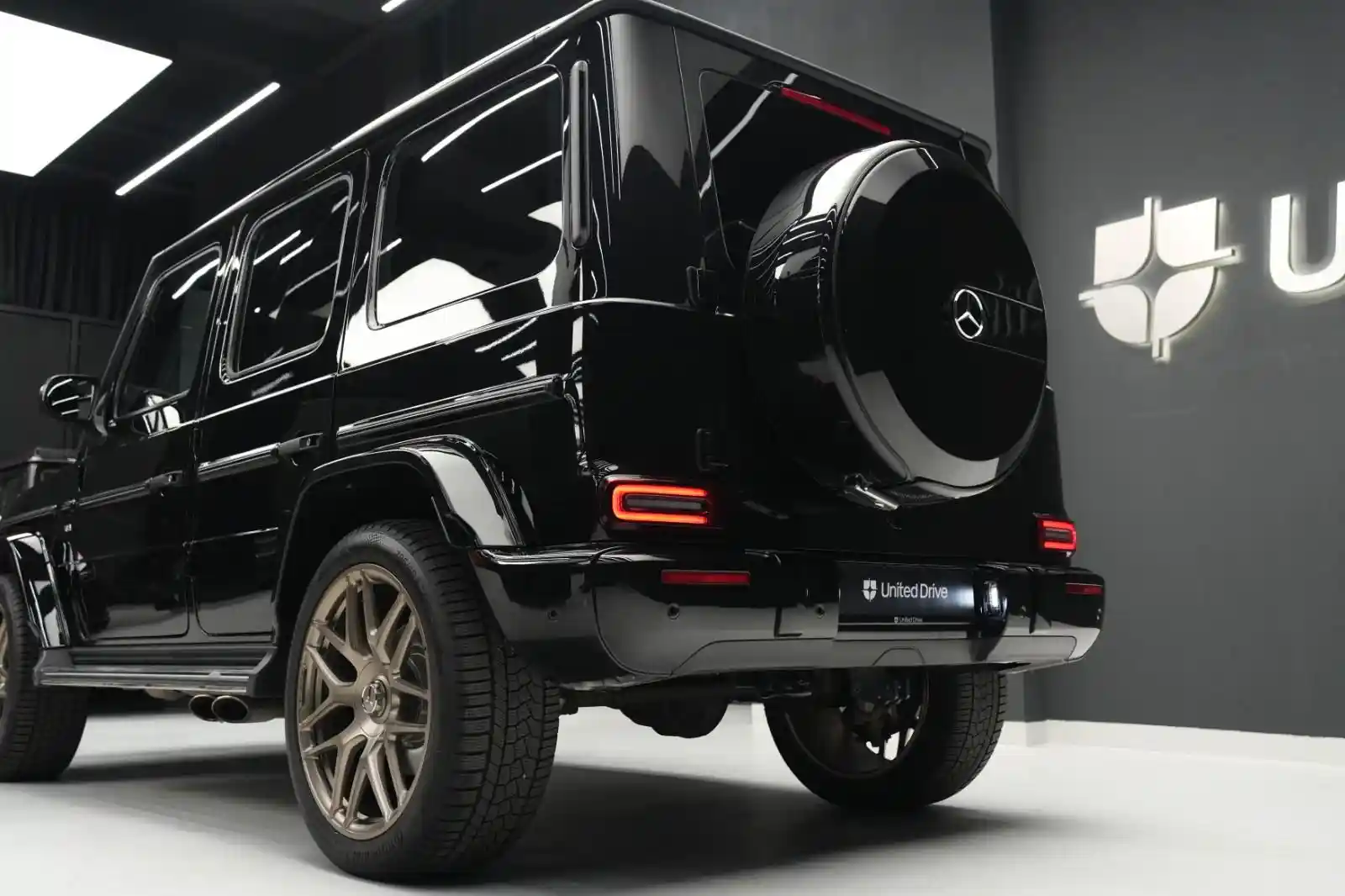Mercedes-Benz G 500