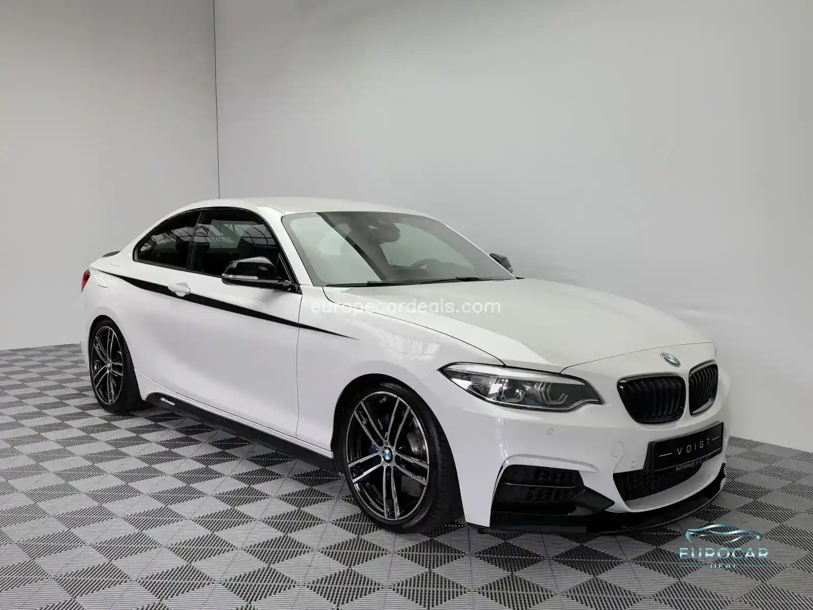BMW M240i
