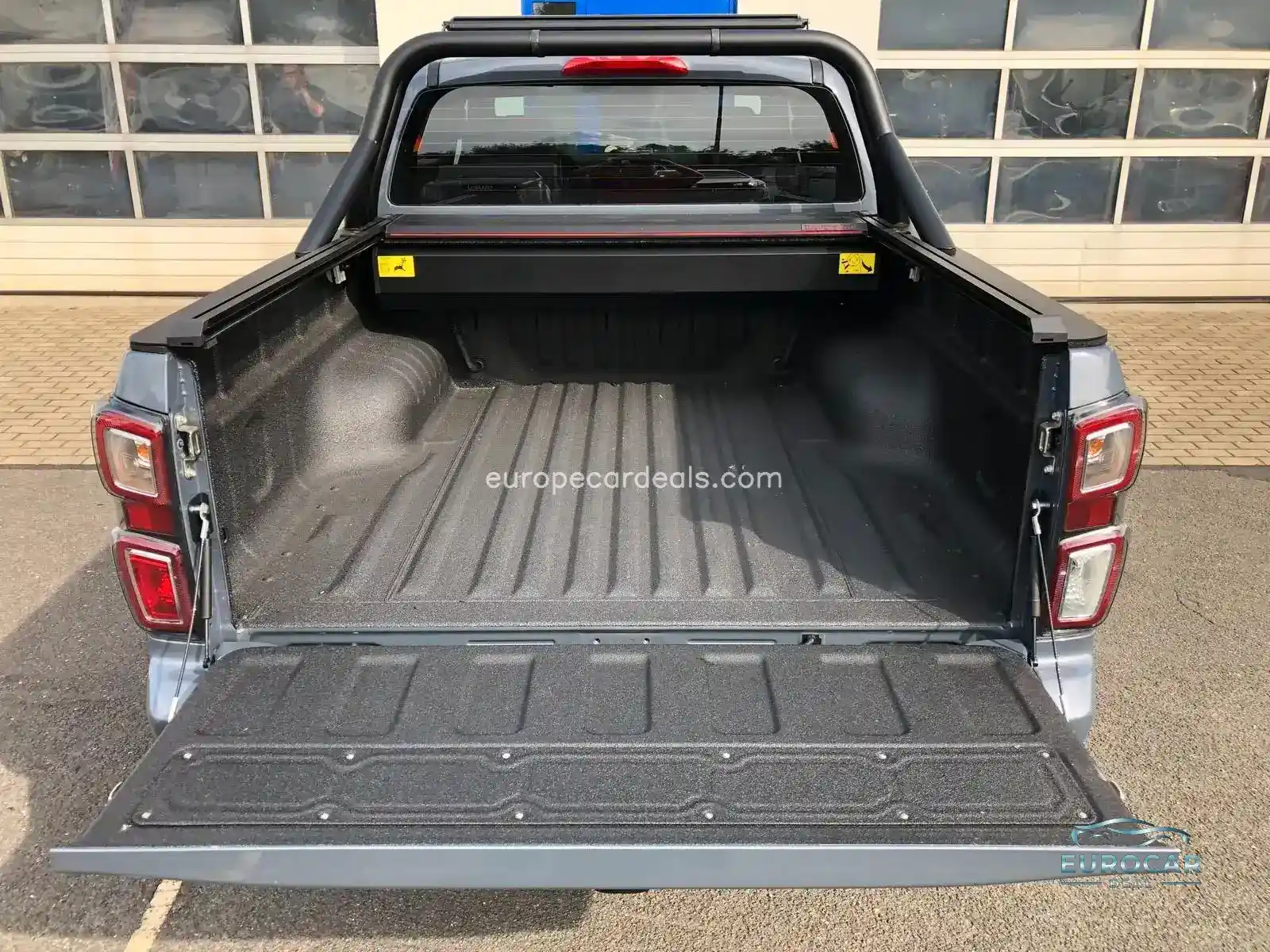 Double Cab V-Cross AT + hohes Fahrwerk +