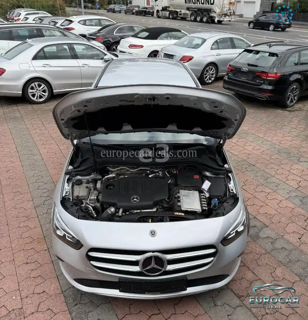 Mercedes-Benz B 200