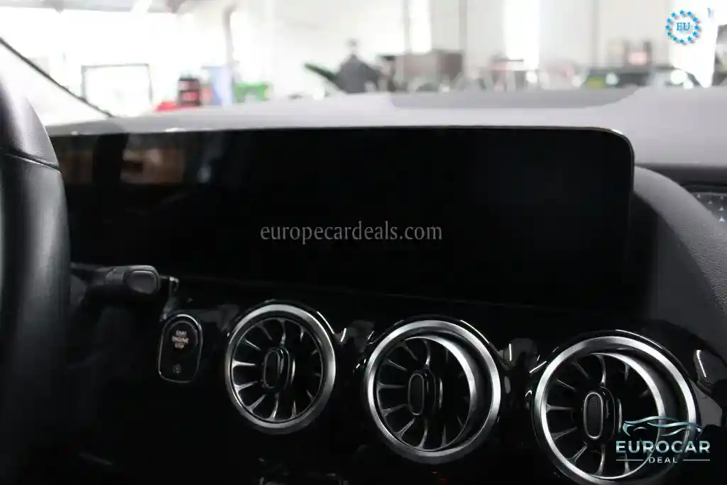 Mercedes-Benz B 220