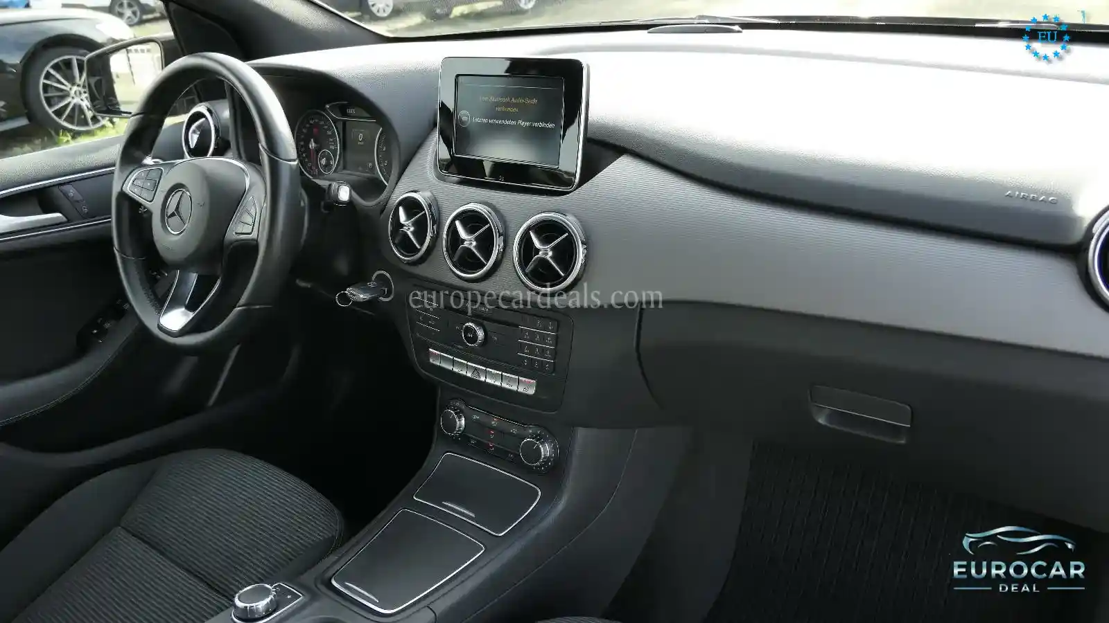 Mercedes-Benz B 180