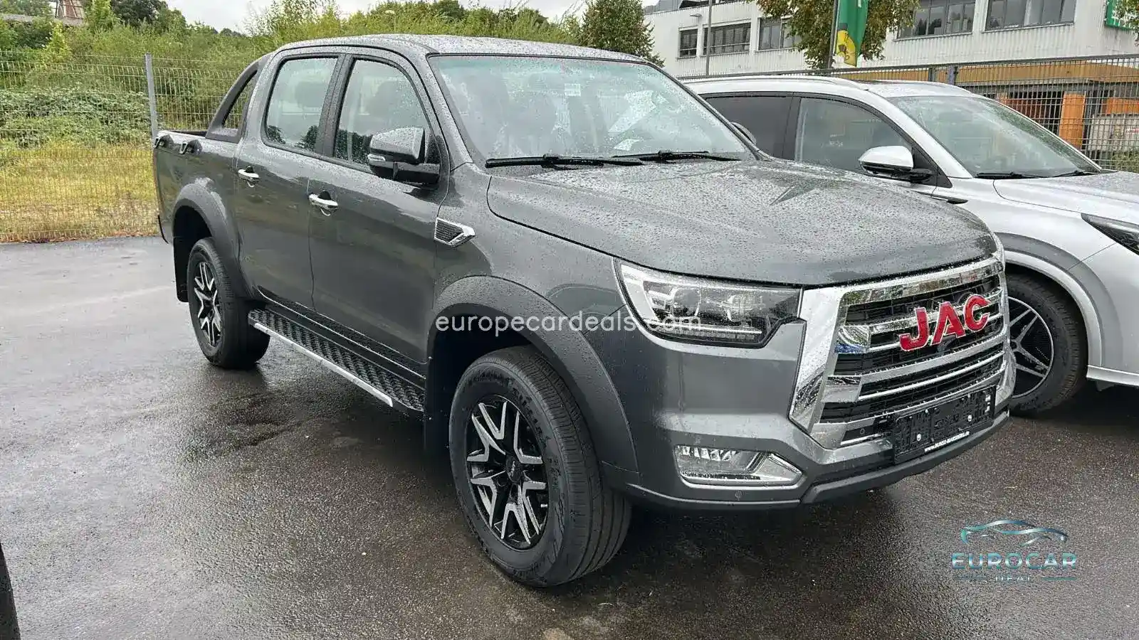 JAC 8 Pro
