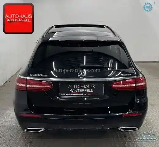 Mercedes-Benz E 300
