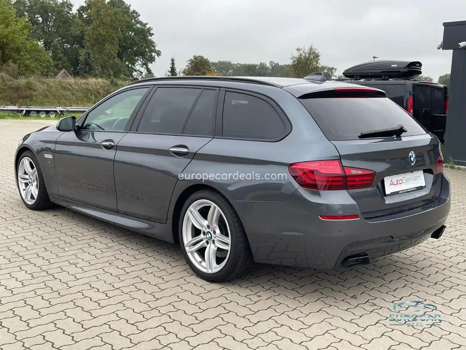 BMW M550