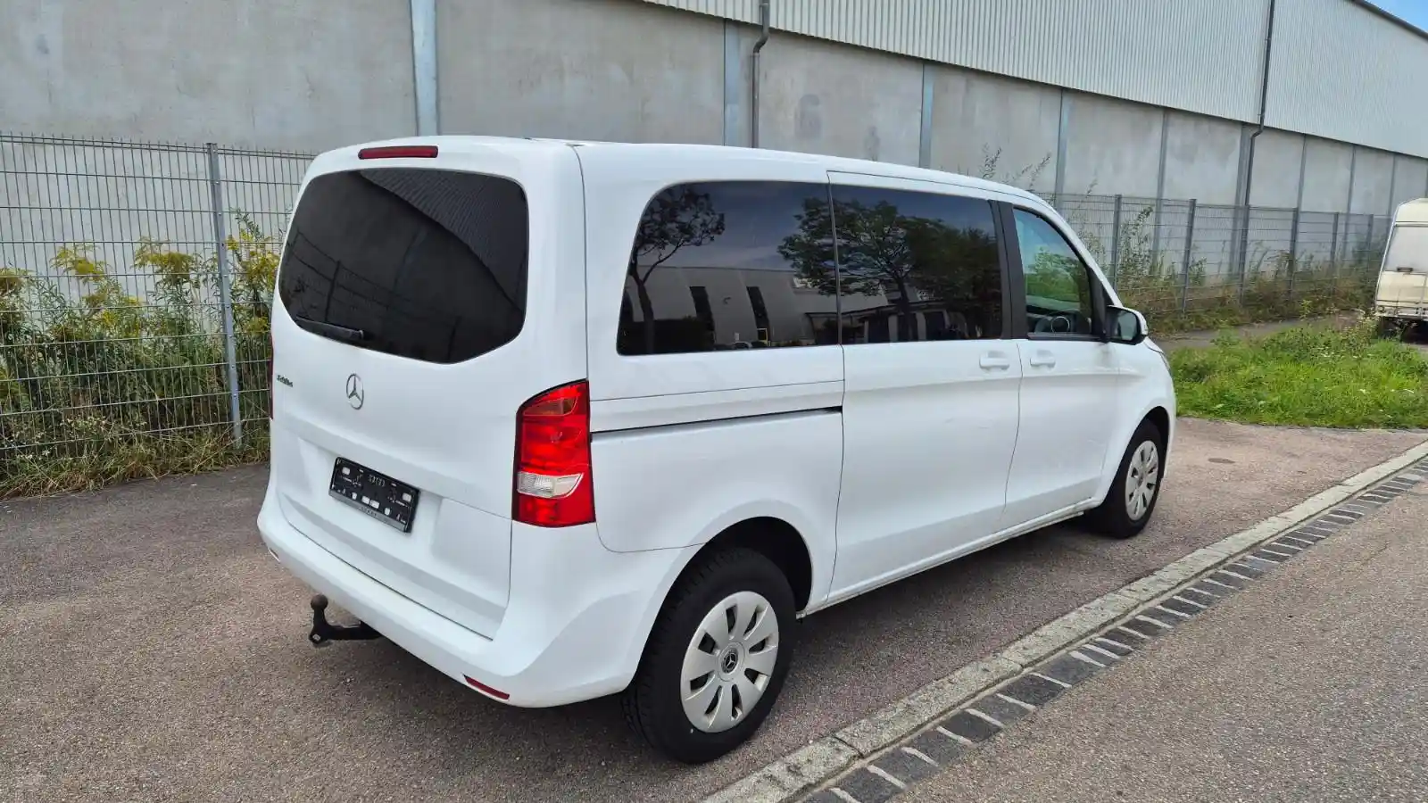 Mercedes-Benz V 200