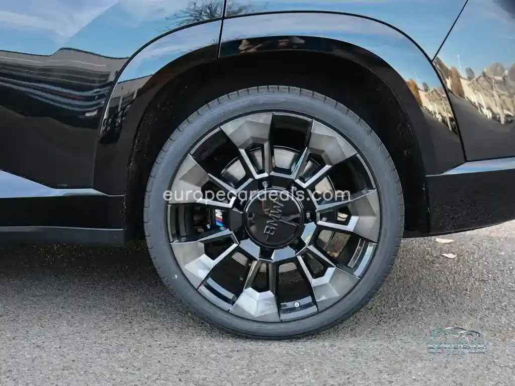 BMW XM