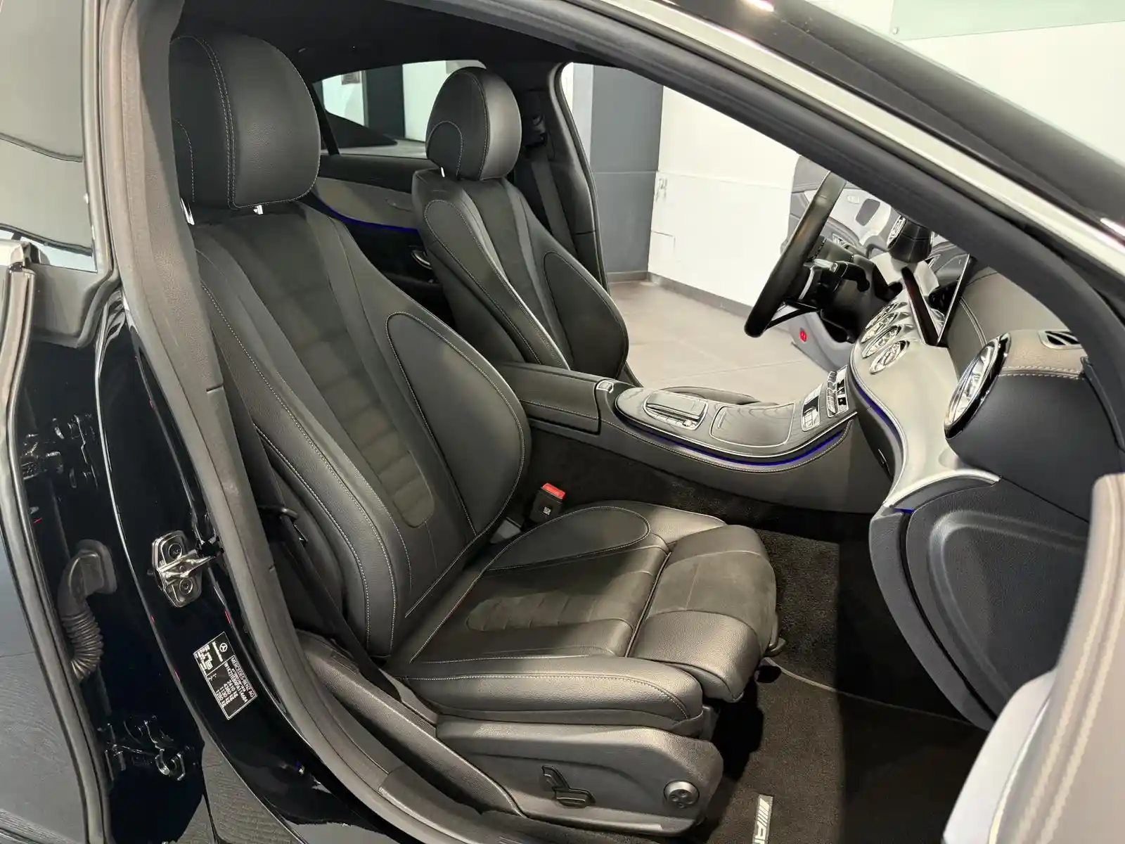 Mercedes-Benz CLS 220