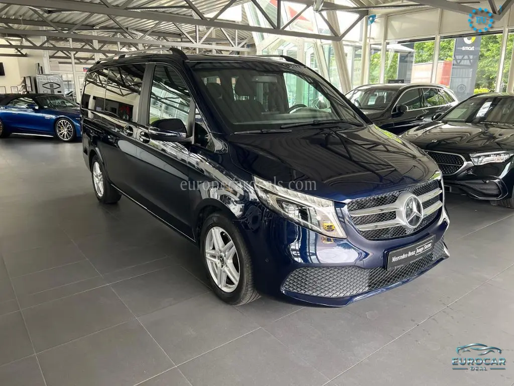 Mercedes-Benz V 220