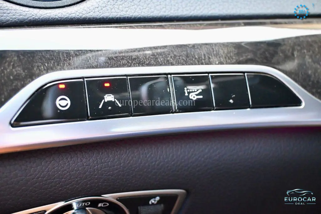 Mercedes-Benz S 560