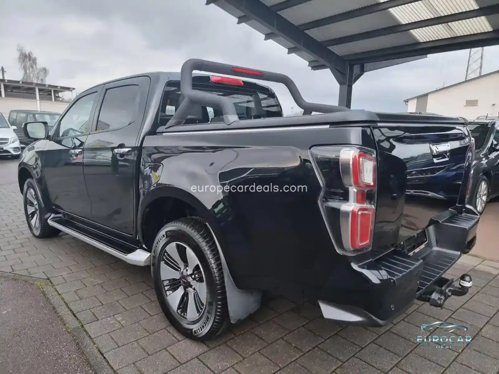 DoKa 4WD Aut Leder Navi LED Kamera Keyless