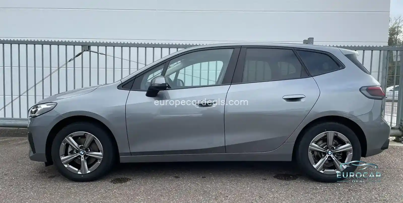 BMW 216