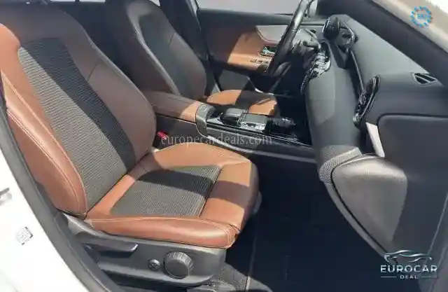 Mercedes-Benz A 220
