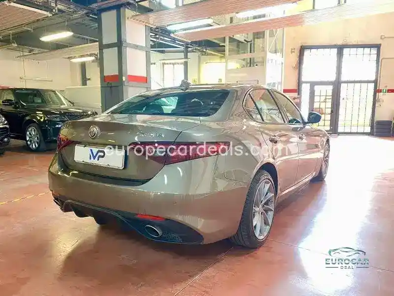 Alfa Romeo Giulia