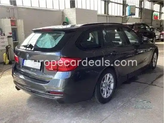 BMW 320