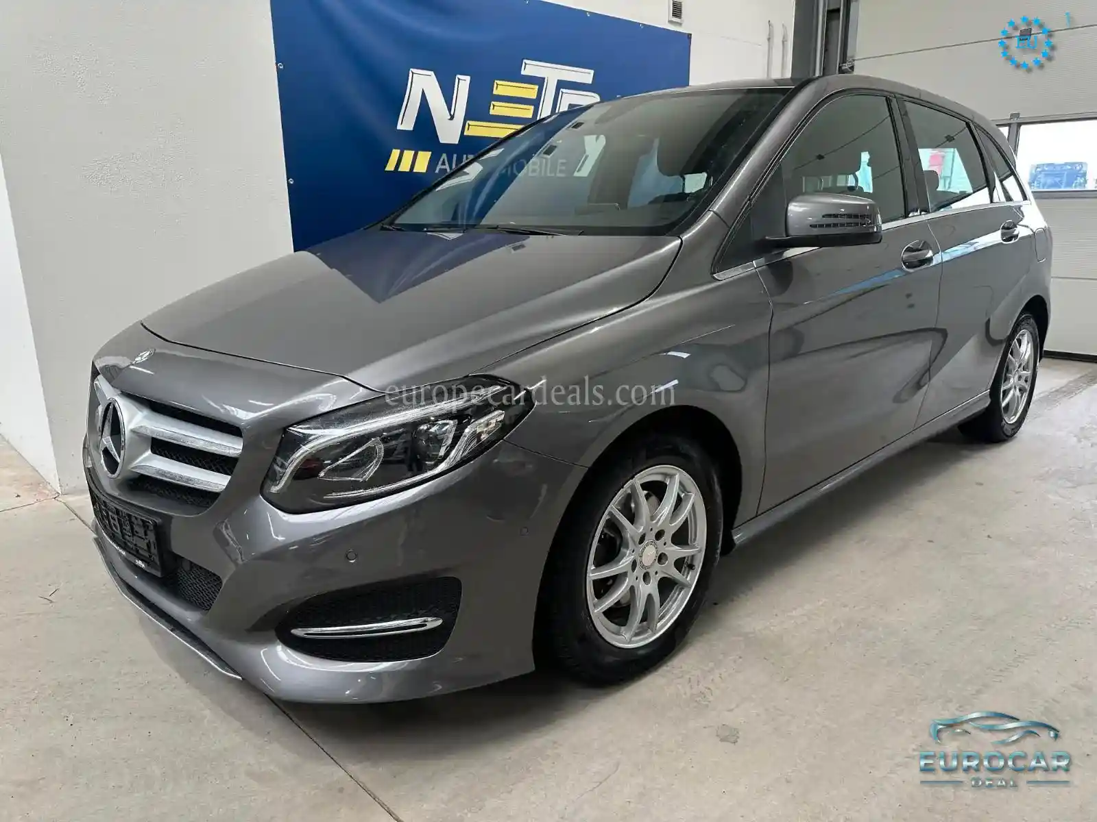 Mercedes-Benz B 200