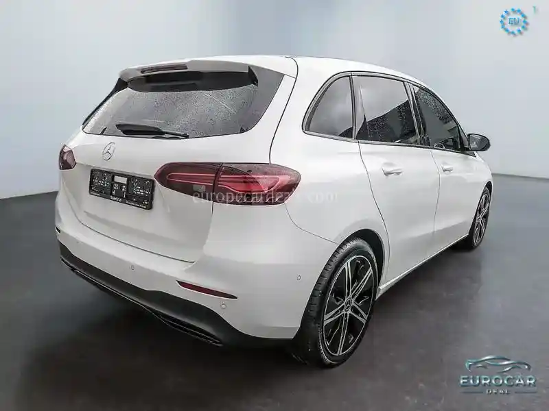 Mercedes-Benz B 220