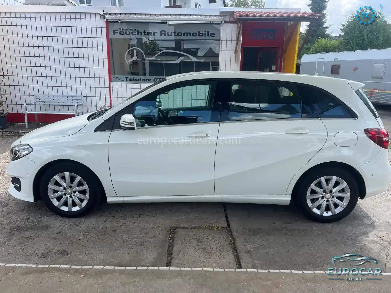 Mercedes-Benz B 180