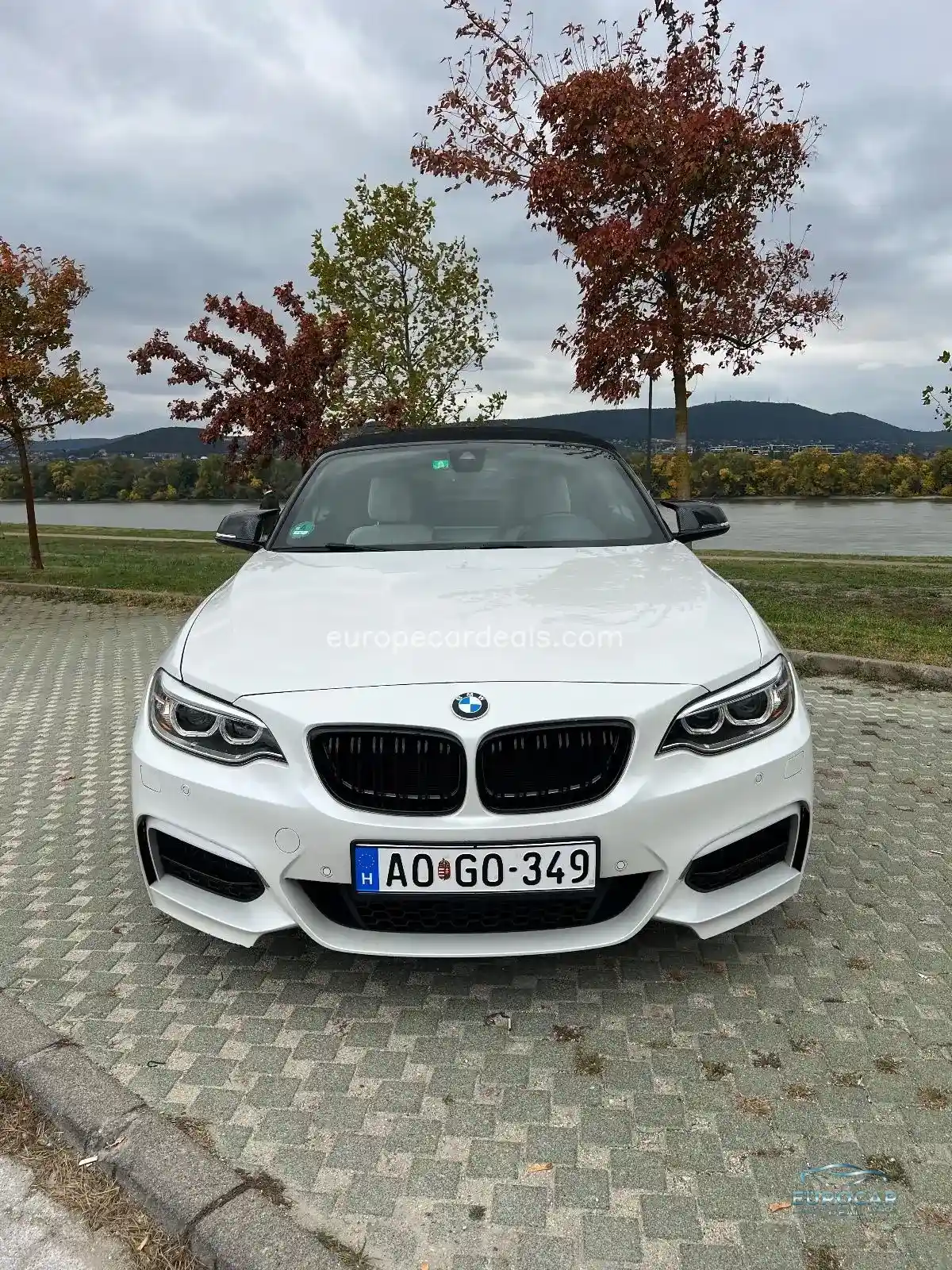 BMW M240i