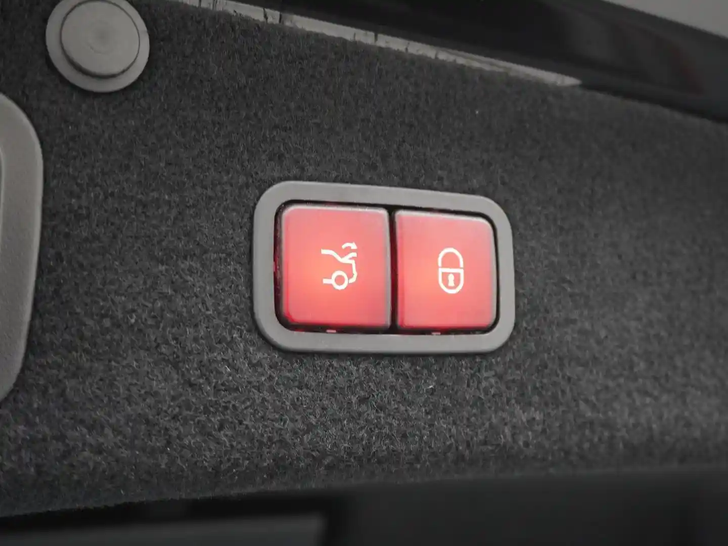 Mercedes-Benz S 600