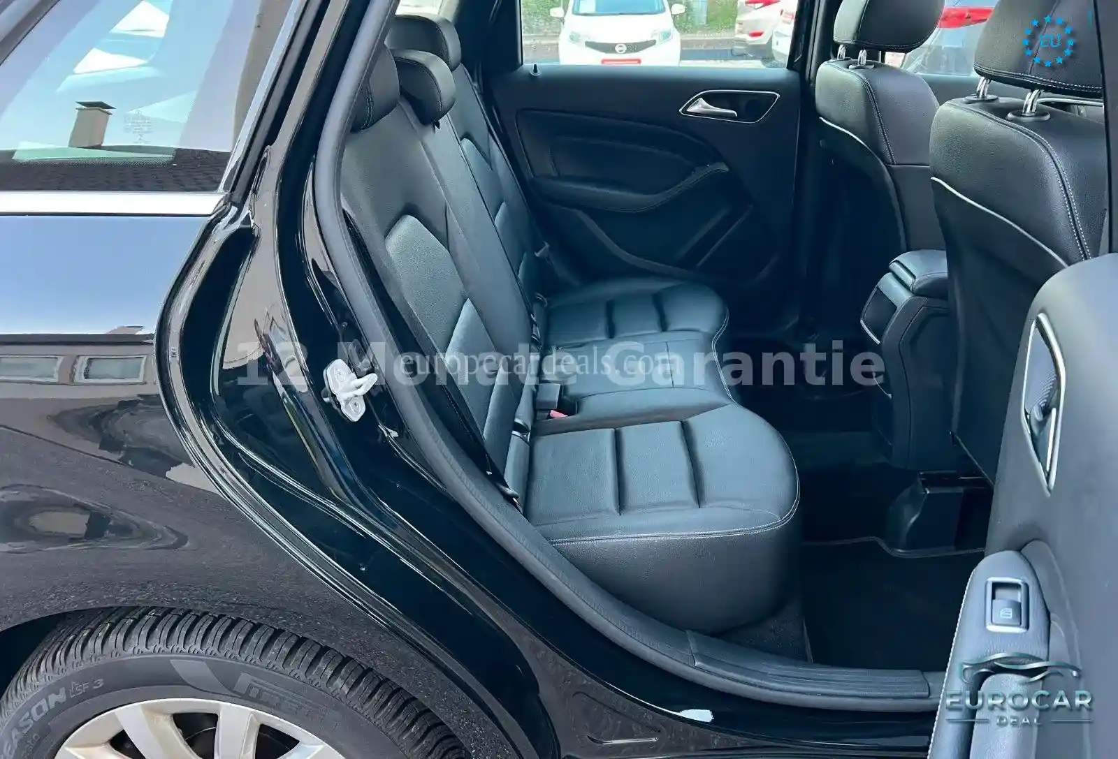 Mercedes-Benz B 180