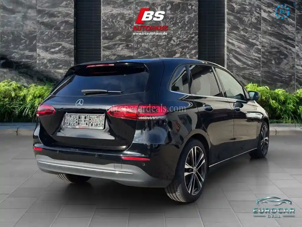 Mercedes-Benz B 220