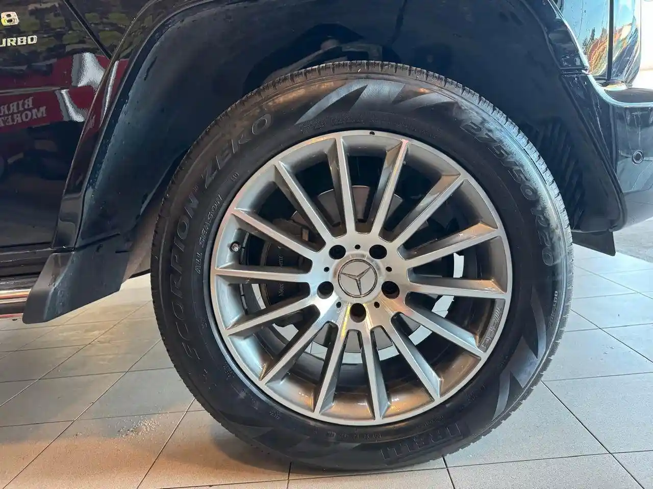 Mercedes-Benz G 500