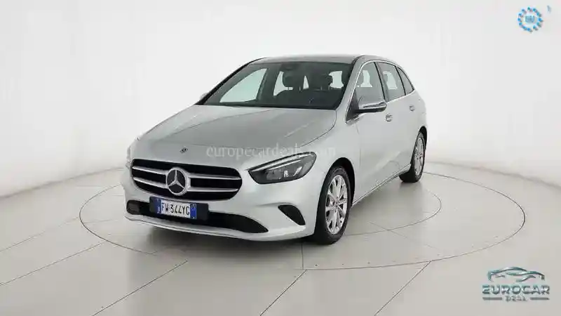 Mercedes-Benz B 200
