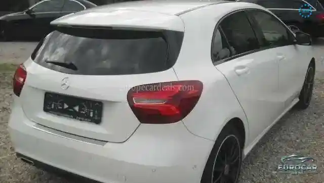 Mercedes-Benz A 180
