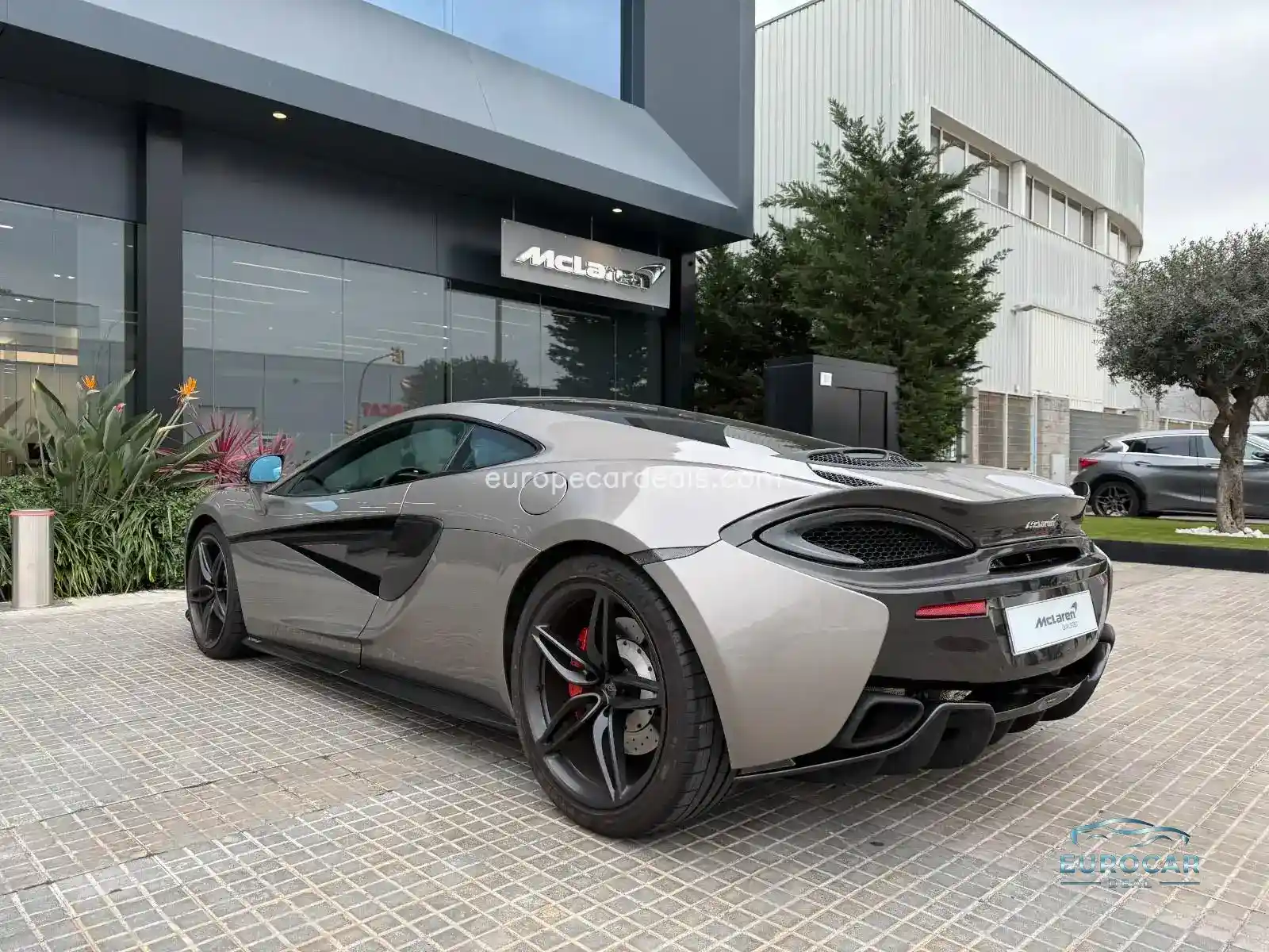 McLaren 570GT