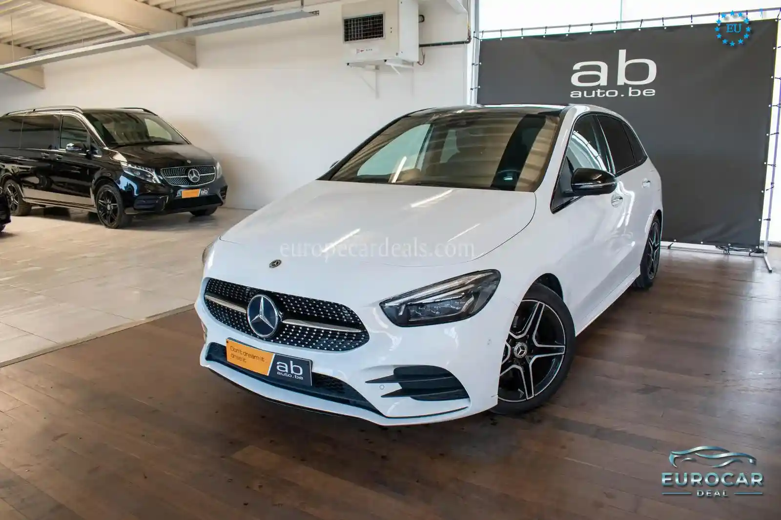 Mercedes-Benz B 180