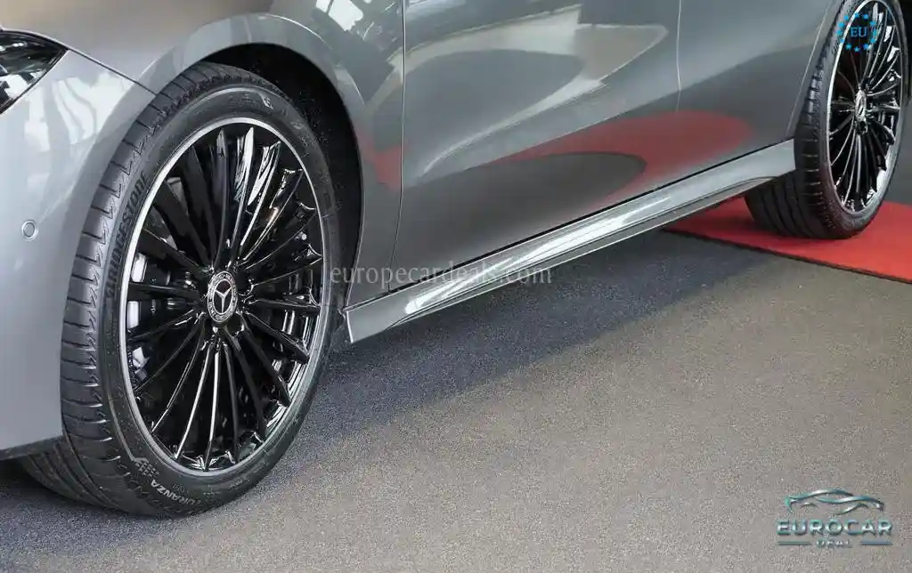 Mercedes-Benz CLA 200